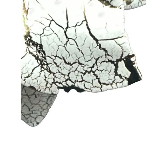 Vintage flower brooch pin white enamel gold tone crackle poinsettia - Picture 7 of 7